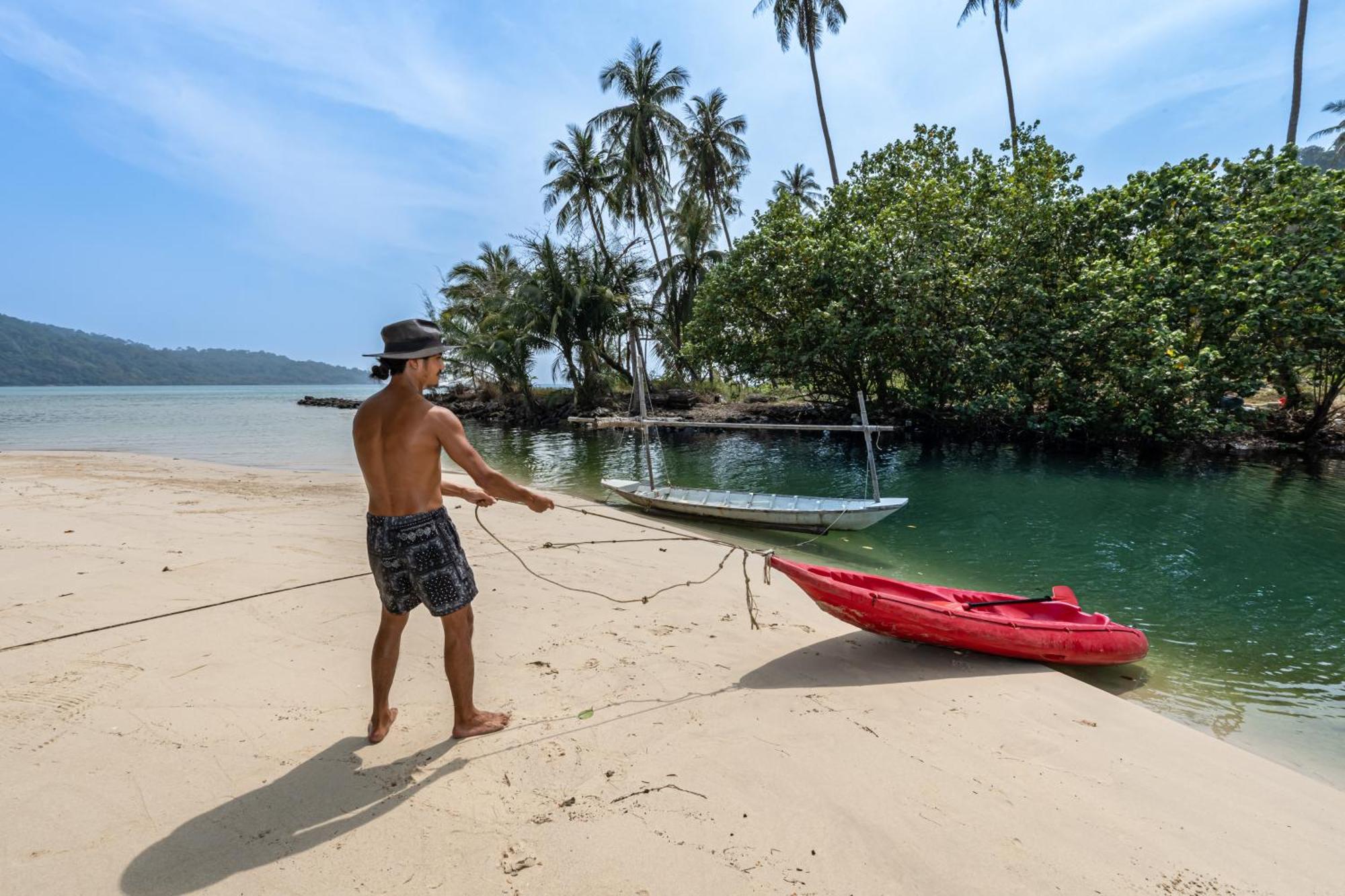 Готель Escape Life Koh Kood Ko Kut Екстер'єр фото